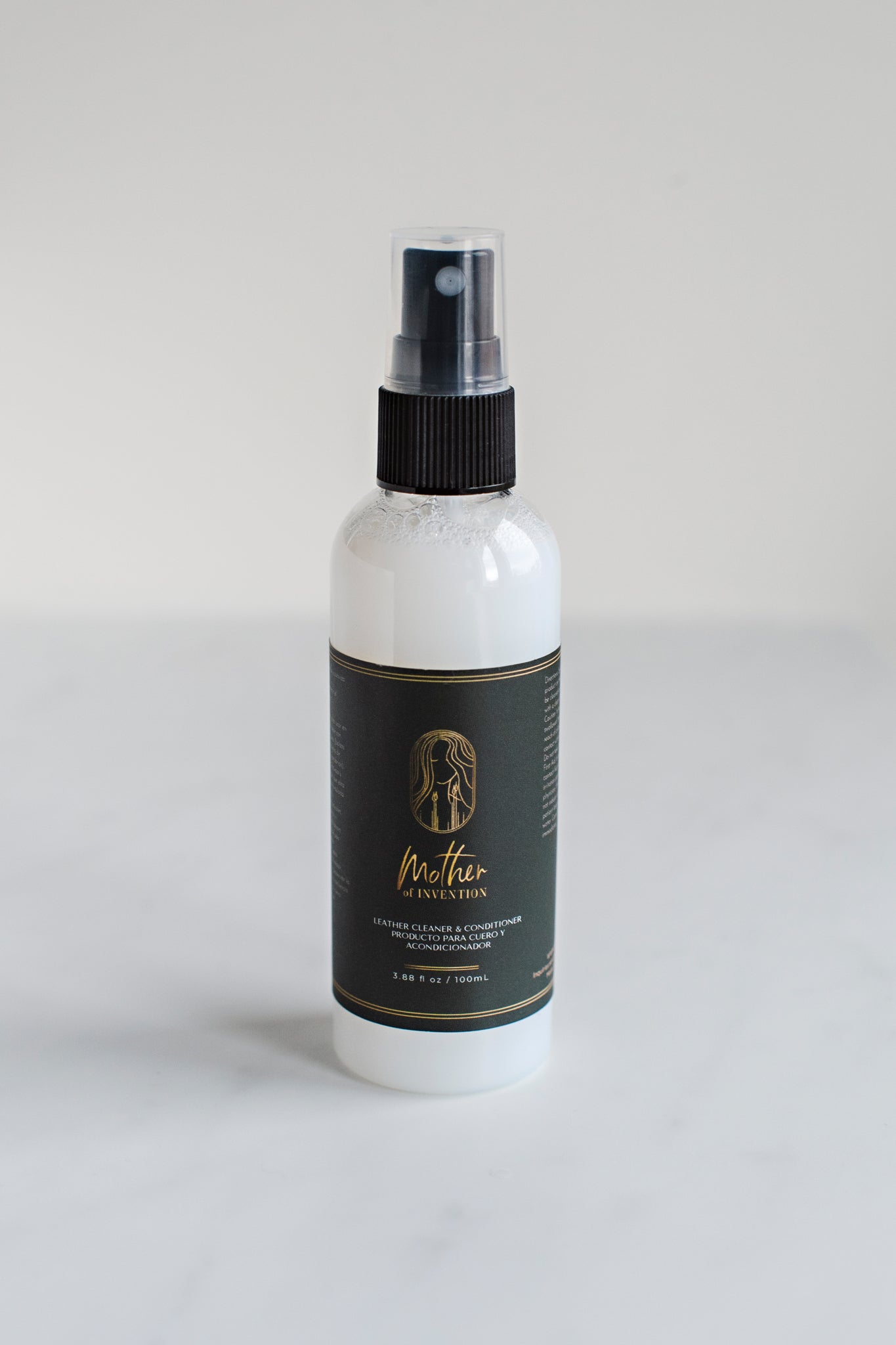 LEATHER CLEANER & CONDITIONER